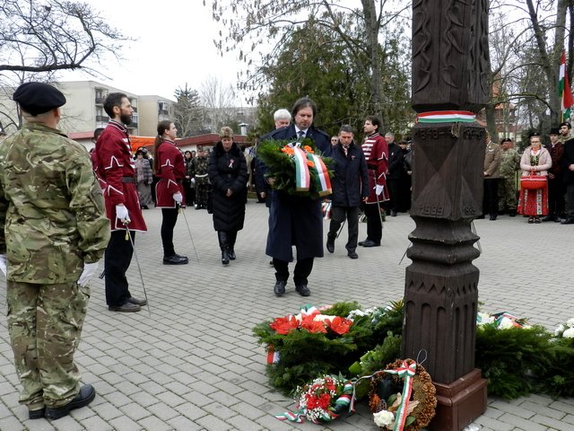 A haza minden előtt 37